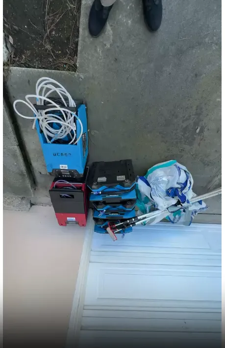 Enrique Perez, Gill Gonzalez, Jesus Gonzalez