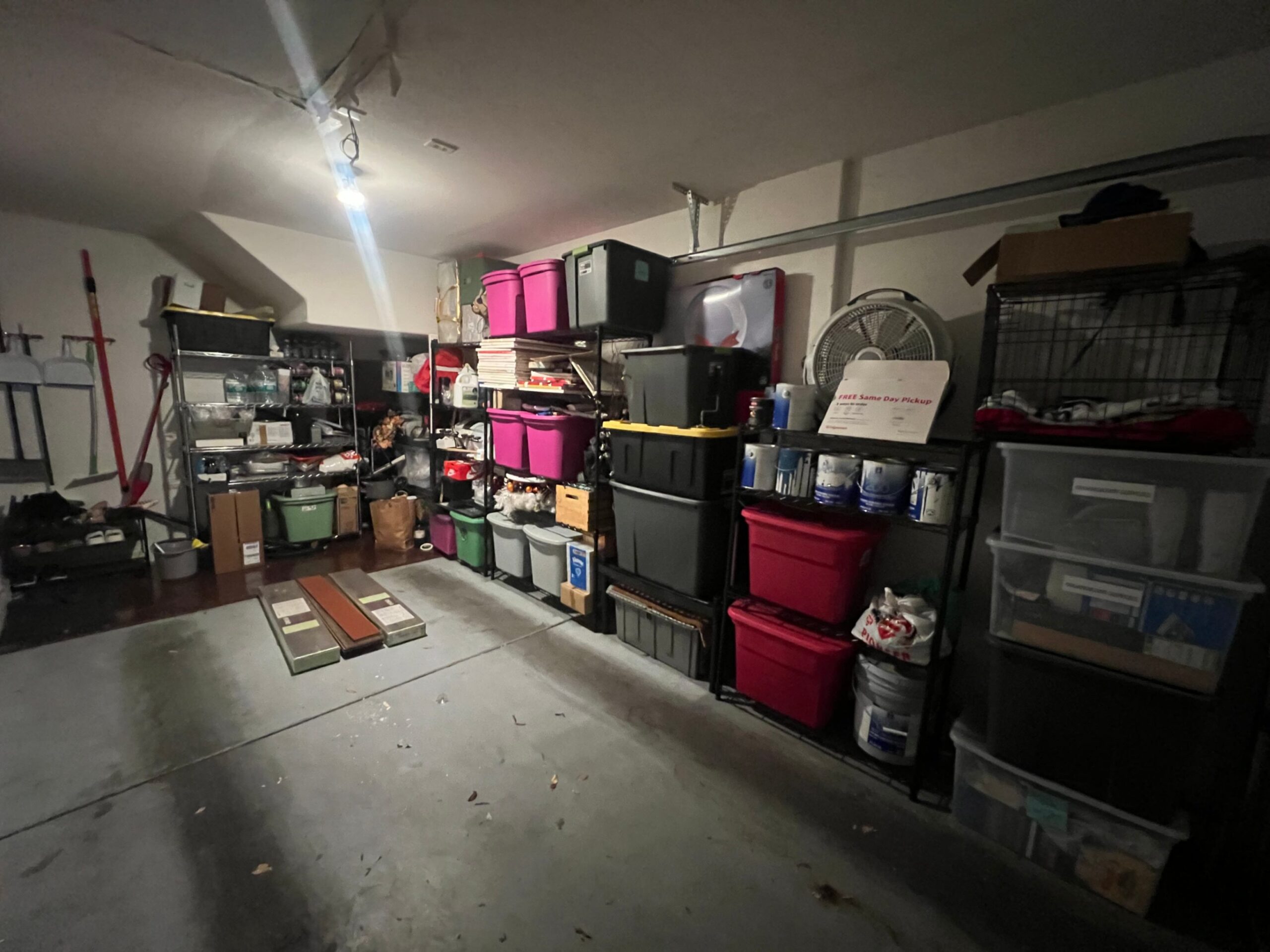 Jairo Madrigal, Thomas Nikoian