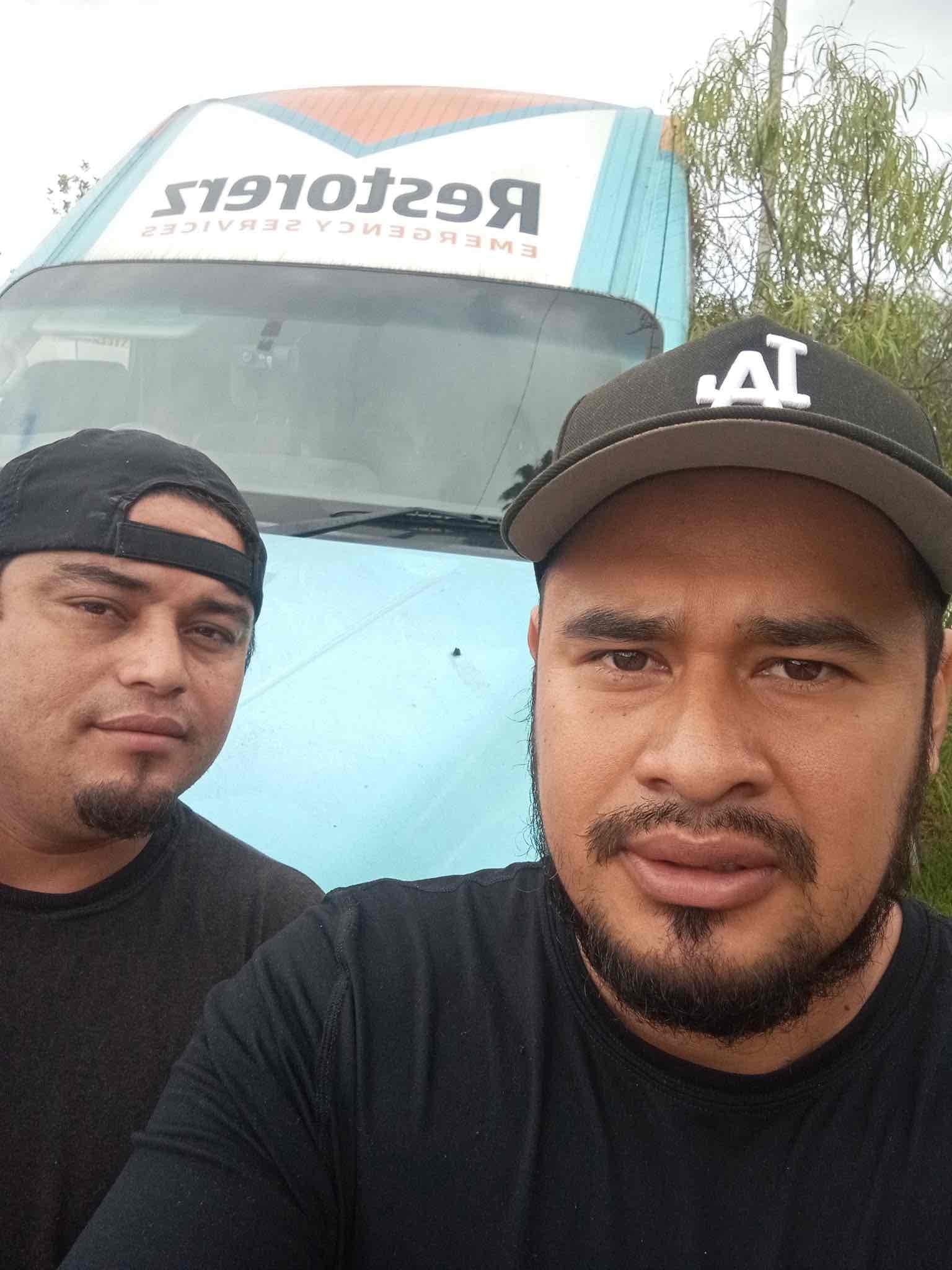 Eduardo Bobadilla, Javier Ramos