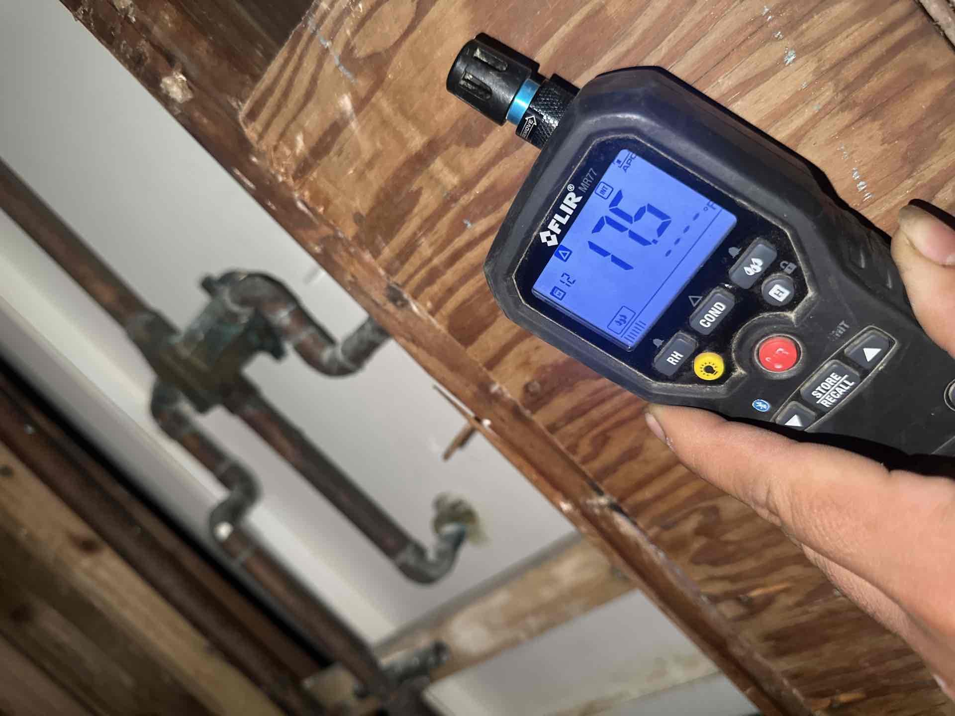 Javier Ramos, Top Pro - Labor