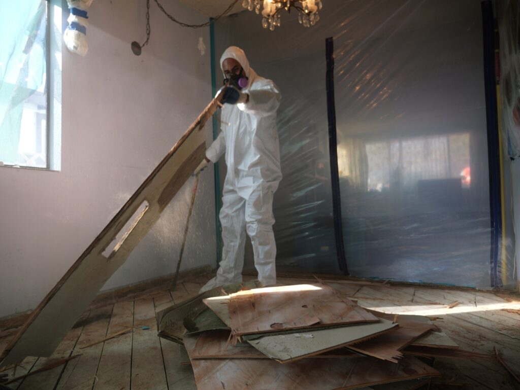 Restorerz Emergency Services Technician