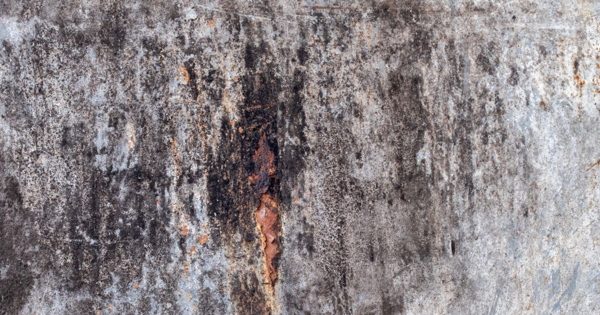 Why It’s Important to Remove Soot after Fire Damage